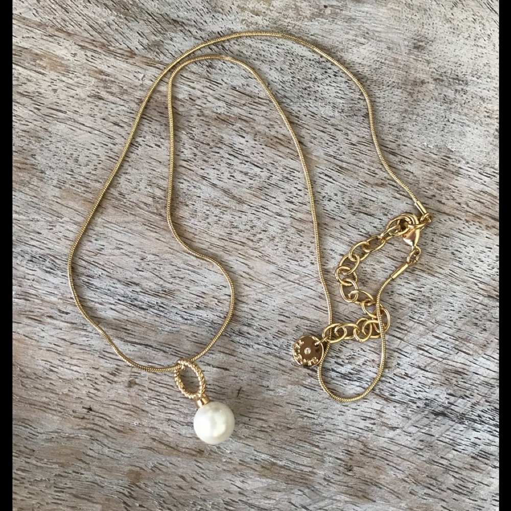 Pretty Talbots Faux Pearl Necklace